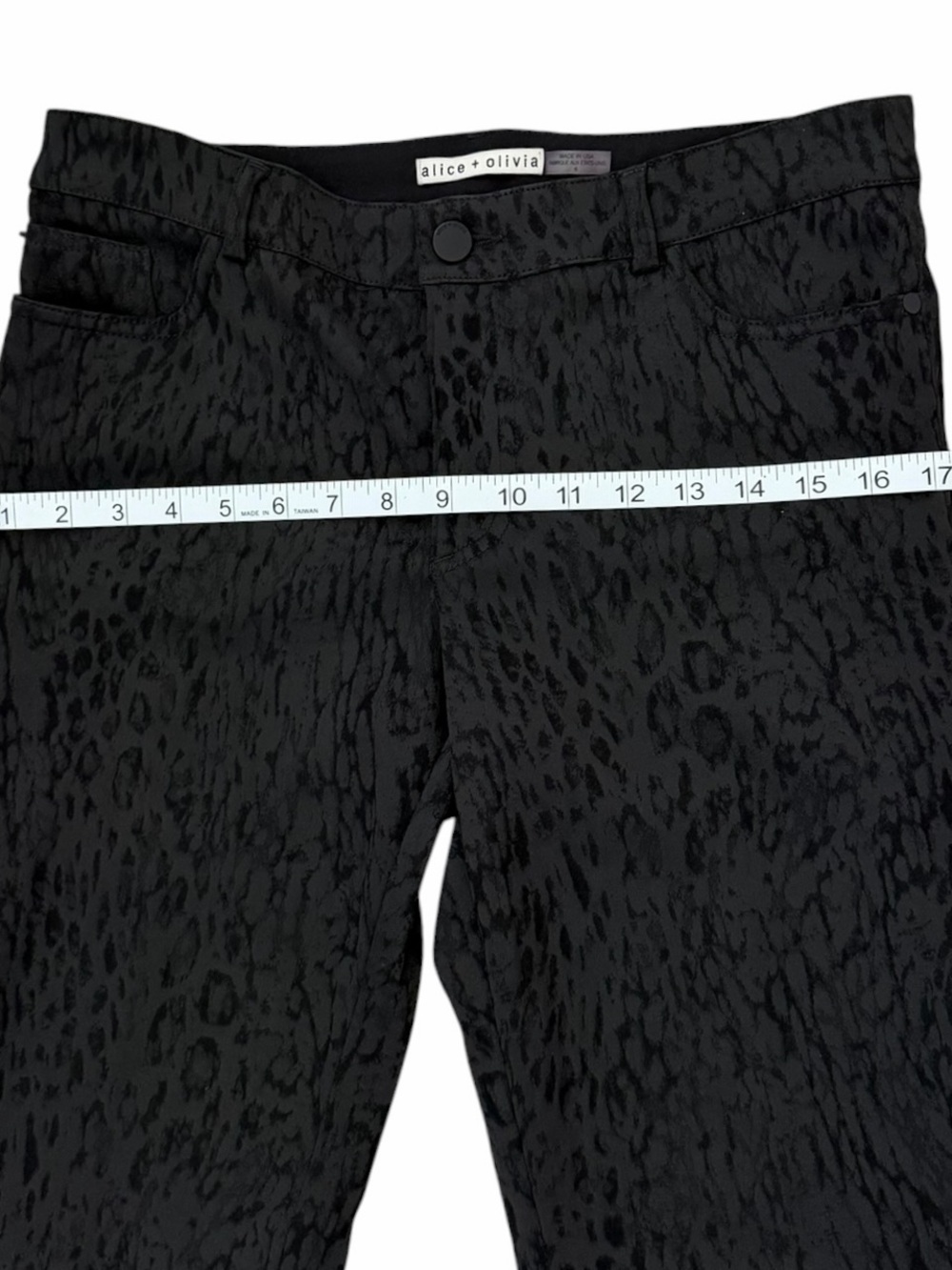 Alice + Olivia Black Animal Leopard Jacquard Flare Pants Size 6 - Picture 11 of 15